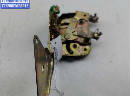 Замок боковой двери на Volvo S40 I | V40 (VS)