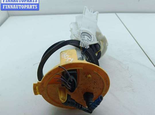 купить Насос топливный на Volkswagen Passat B6