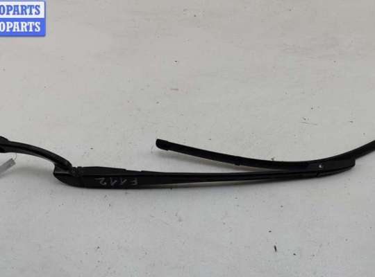 Купить Щеткодержатель (поводок стеклоочистителя) передний на Audi A4 B6 (2001-2004) Щеткодержатель (поводок стеклоочистителя) передний AU1721472 на Audi A4 B6 (2001-2004)