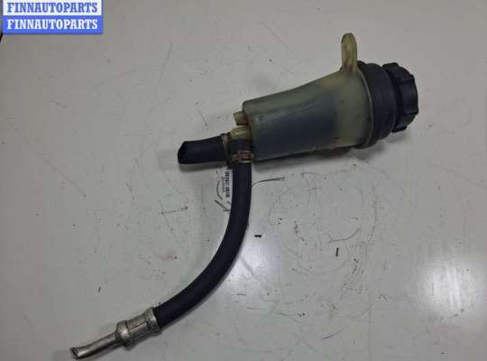 Бачок гидроусилителя на Ford Focus II