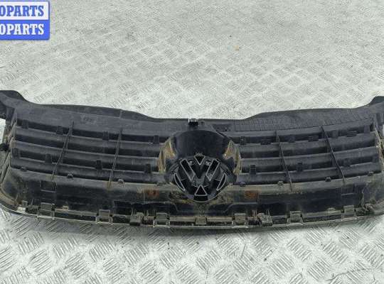 купить Решетка радиатора на Volkswagen Passat B5+ (GP)