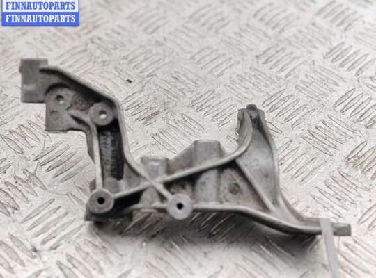 купить Кронштейн крепления на Mercedes C-Class W204 (2007-2015)