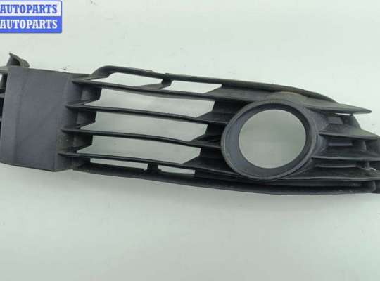 купить Рамка фары противотуманной левой на Volkswagen Passat B5+ (GP)