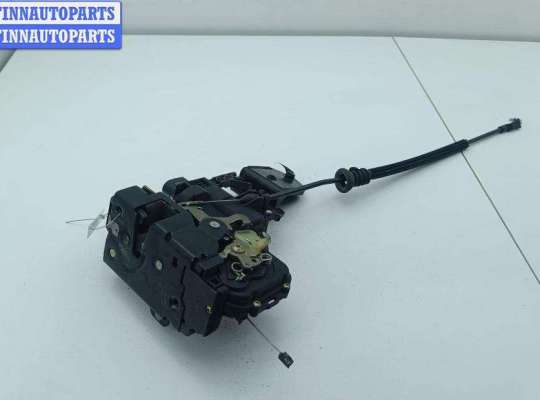 Замок боковой двери на Volkswagen Golf IV (1J)