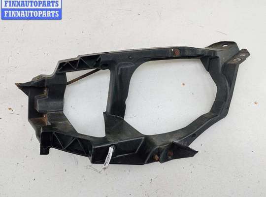 Крепление фары левой MT573946 на Mitsubishi Colt (2004-2012)
