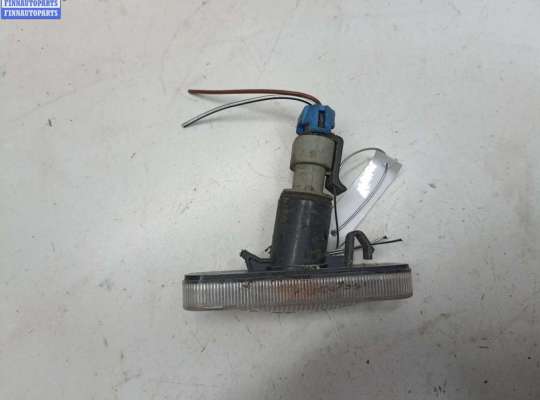 купить Повторитель поворота левый на Opel Omega B (1994-2003)