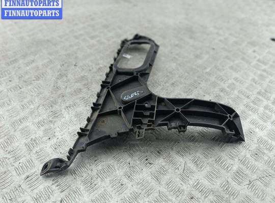 Кронштейн бампера на Audi Q7 (4L)