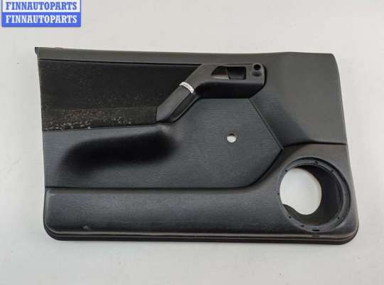 Обшивка двери передней левой (дверная карта) VG2674063 на Volkswagen Golf-3