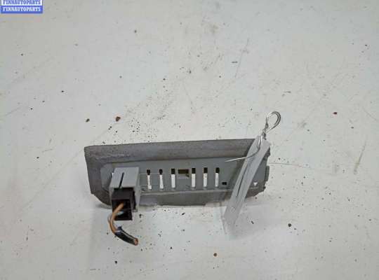 Планка подсветки номера на Opel Zafira A