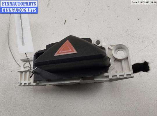 купить Кнопка аварийной сигнализации (аварийки) на Ford Focus I (1998-2005)