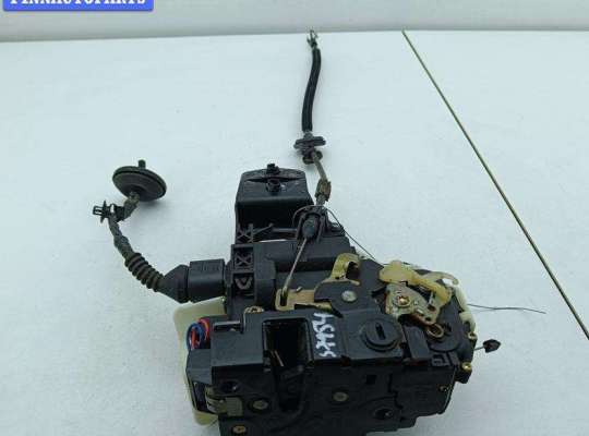 купить Замок двери задней правой на Volkswagen Passat B5+ (GP)