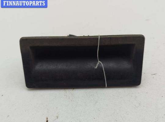 Купить Кнопка открывания багажника на Volkswagen Passat B6 Кнопка открывания багажника VG2712387 на Volkswagen Passat B6