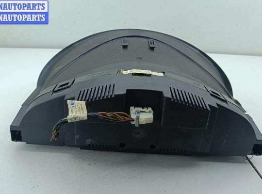 Щиток приборов на Mercedes-Benz C (W203)