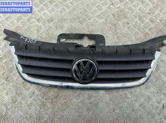 купить Решетка радиатора на Volkswagen Touran