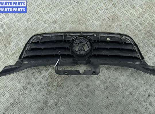 купить Решетка радиатора на Volkswagen Touran