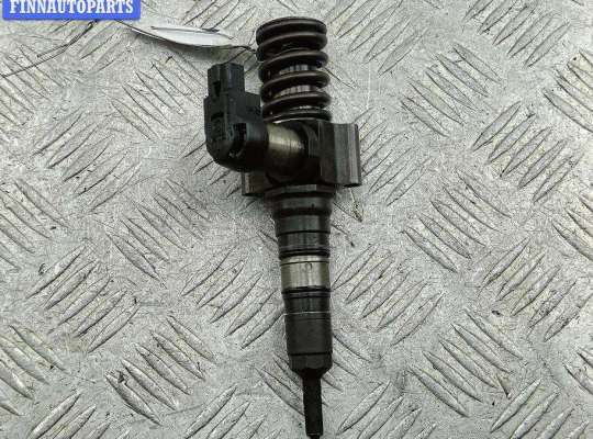 купить Форсунка топливная на Volkswagen Passat B6