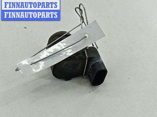 купить Датчик парковки (парктроник) передний на Volkswagen Passat B6