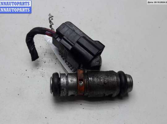 Форсунка топливная на Volkswagen Golf IV (1J)