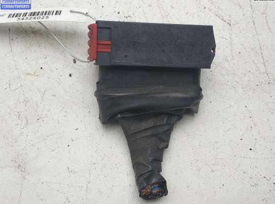 Разъем (фишка) проводки PG1103045 на Peugeot 307