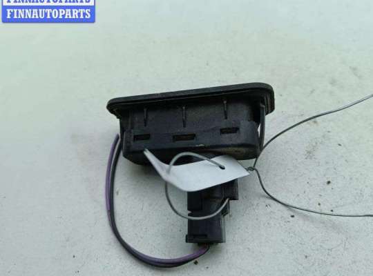 купить Кнопка открывания багажника на Renault Scenic II (2003-2009)