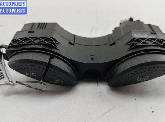 купить Кнопка обогрева заднего стекла на Ford Focus I (1998-2005)