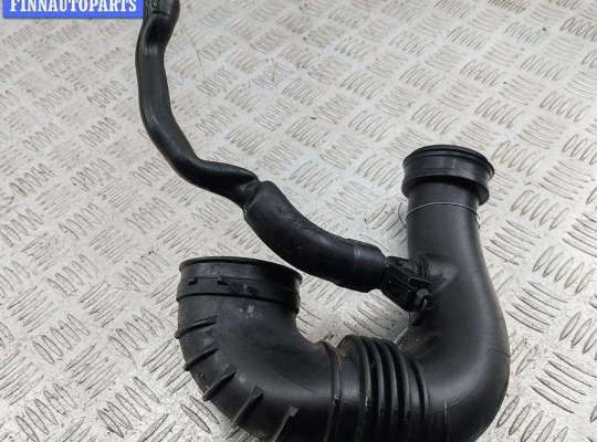 купить Патрубок воздушного фильтра на Mercedes C-Class W203 (2000-2006)