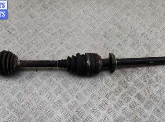 Полуось передняя правая OP2348008 на Opel Vectra C (2002-2008)