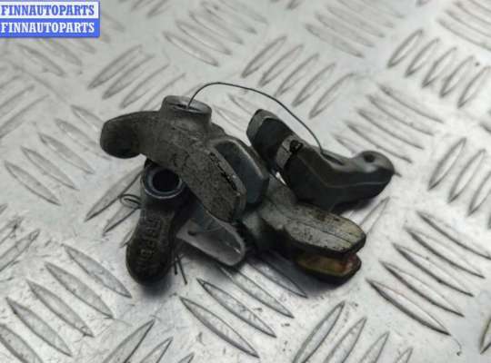 купить Скоба (кронштейн) крепления форсунки на Opel Astra H (2004-2009)