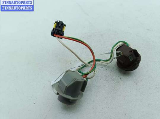 купить Патрон лампы фонаря на Peugeot 607