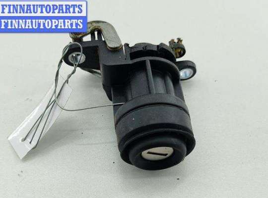 Кнопка открывания багажника VG2718016 на Volkswagen Passat B4