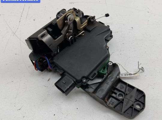 купить Замок двери передней правой на Volkswagen Passat B5+ (GP)