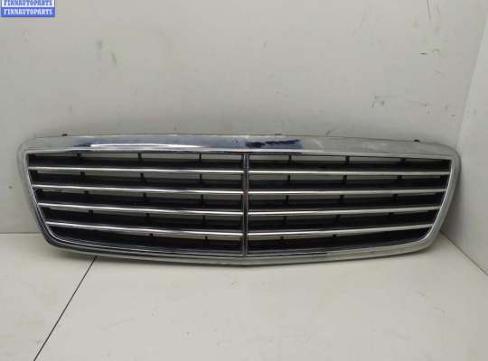 купить Решетка радиатора на Mercedes C-Class W203 (2000-2006)