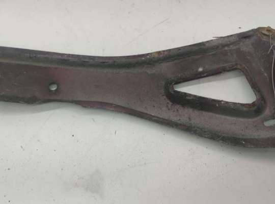 купить Кронштейн крепления крыла переднего левого на Audi A6 C4 (1994-1997)