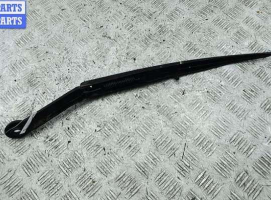 купить Щеткодержатель (поводок стеклоочистителя) передний на BMW 3 E46 (1998-2006)