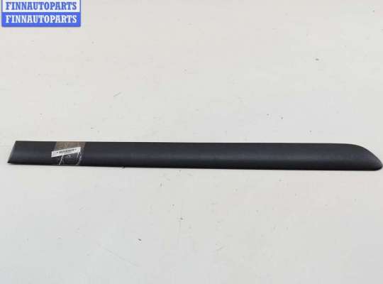 купить Молдинг двери задней правой на Volkswagen Golf-5