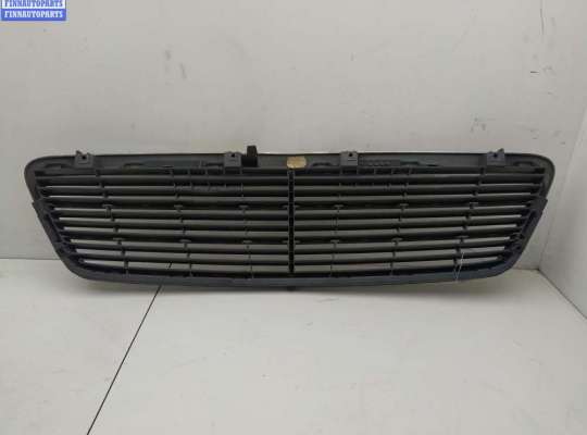 купить Решетка радиатора на Mercedes C-Class W203 (2000-2006)