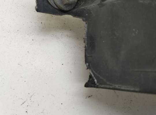 купить Кронштейн бампера переднего на Volkswagen Golf-6