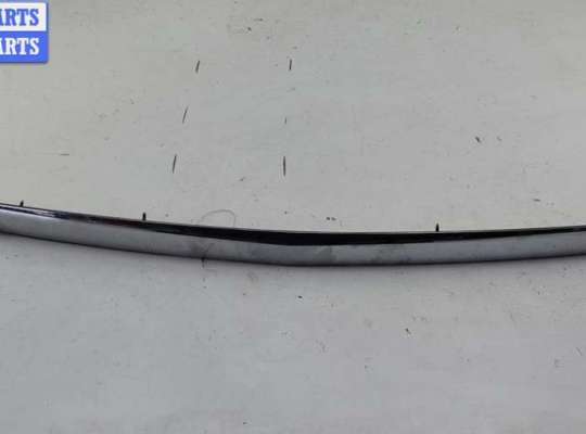 Накладка подсветки номера OP2258905 на Opel Zafira B (2004-2014)