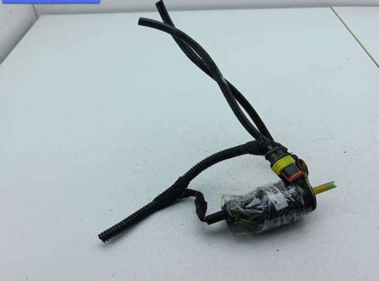 купить Насос (моторчик) омывателя стекла на Opel Vectra C (2002-2008)