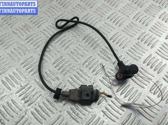 купить Датчик положения коленвала на Volkswagen Bora