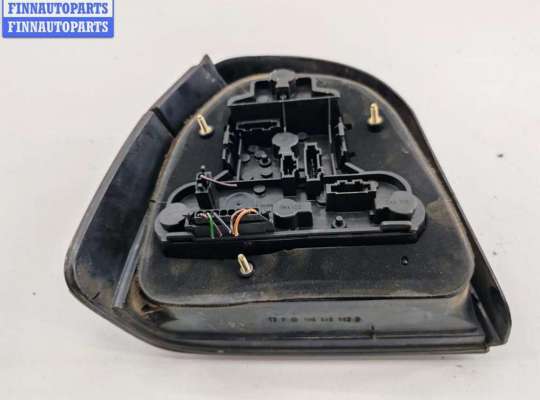 купить Фонарь задний правый на Volkswagen Golf-3