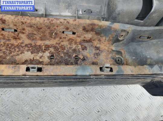 купить Бампер задний на Volkswagen Passat B4