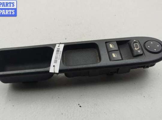 купить Блок кнопок управления стеклоподъемниками на Peugeot 307
