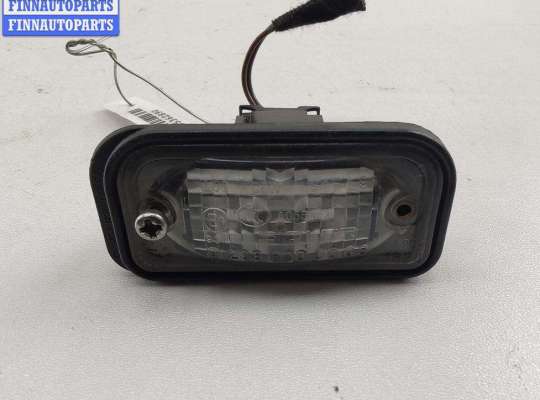 Подсветка номера MB1657713 на Mercedes C-Class W203 (2000-2006)