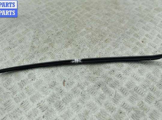 купить Молдинг лобового стекла на Audi A6 C6 (2004-2011)