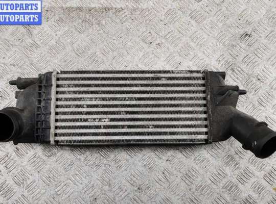купить Радиатор интеркулера на Peugeot 407