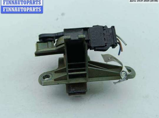 купить Кнопка открывания багажника на Audi A4 B5 (1994-2001)