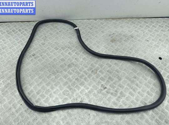 купить Уплотнитель двери задней правой на Skoda Octavia mk3 (A7 5E) 2013-2020