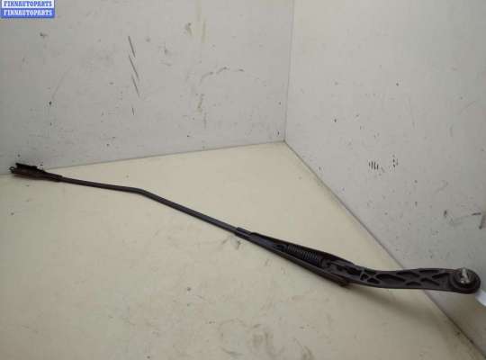 купить Щеткодержатель (поводок стеклоочистителя) передний на Fiat Grande Punto