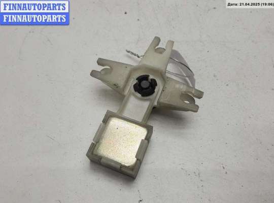 купить Кронштейн крепления на Volkswagen Passat B5+ (GP)